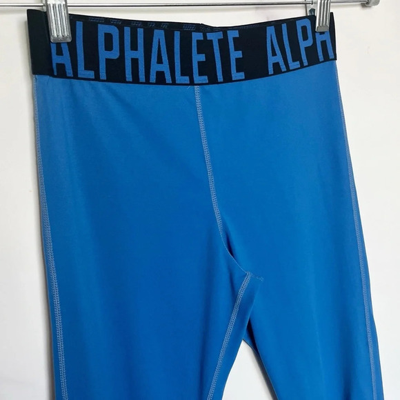 Alphalete Cross Set Blue Cropped Legging - Picture 5 of 9